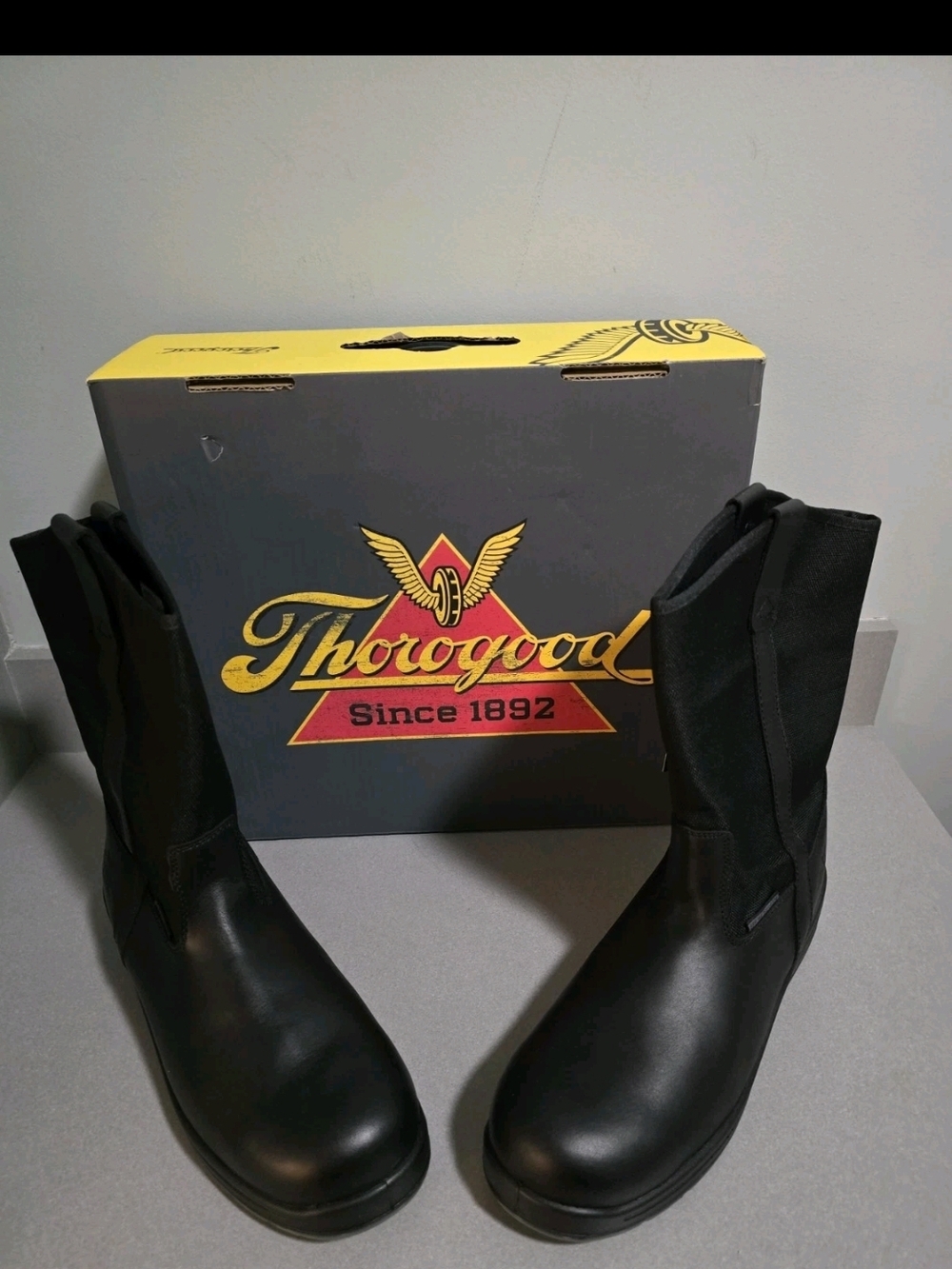 *NEW*THOROGOOD THORO-FLEX 10"BLACK NO-SAFETY-TOE SLIP-ON DUTY BOOTS 834-6136 NEW